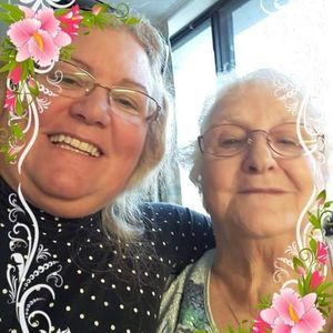 Meet your Posher, Dana